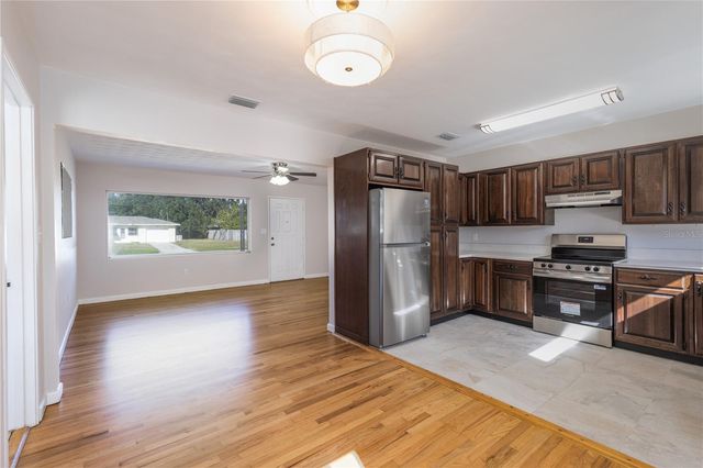 2590 WESTLAND ROAD, Mount Dora, FL 32757