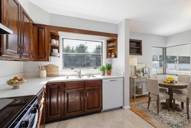 2590 WESTLAND ROAD, Mount Dora, FL 32757