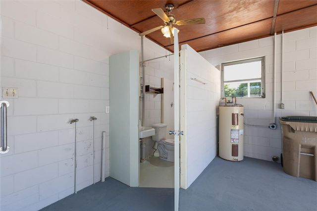 2590 WESTLAND ROAD, Mount Dora, FL 32757