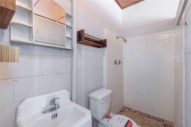 2590 WESTLAND ROAD, Mount Dora, FL 32757