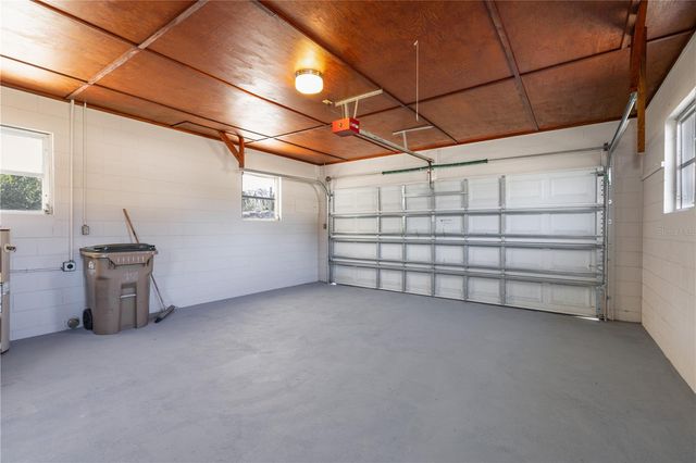 2590 WESTLAND ROAD, Mount Dora, FL 32757