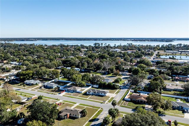2590 WESTLAND ROAD, Mount Dora, FL 32757
