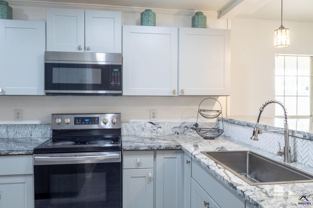 711 Main street, Byron, GA 31008