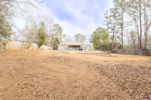 711 Main street, Byron, GA 31008