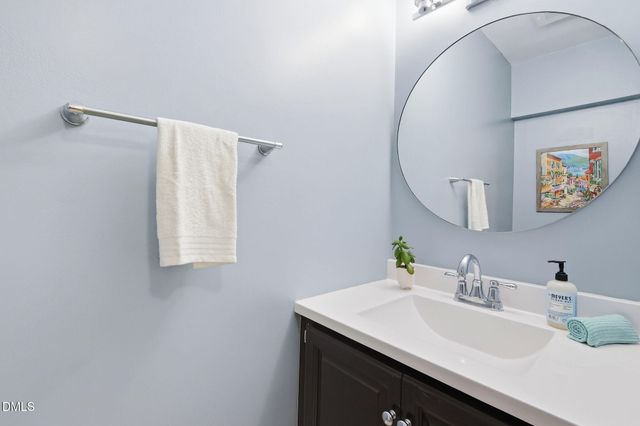 404 Forest Court, Carrboro, NC 27510