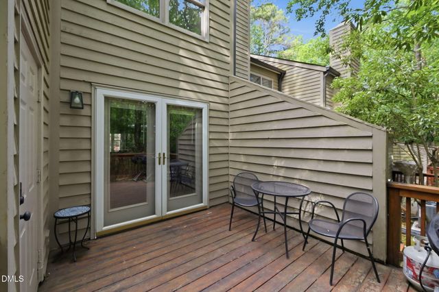 404 Forest Court, Carrboro, NC 27510