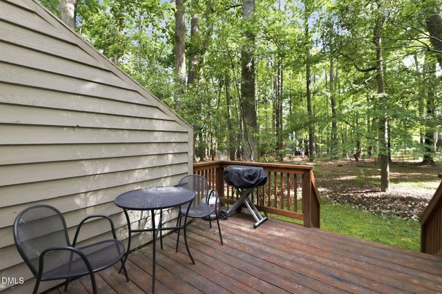 404 Forest Court, Carrboro, NC 27510