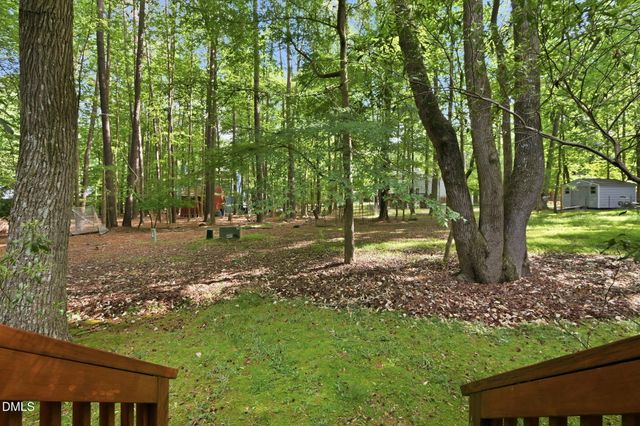 404 Forest Court, Carrboro, NC 27510