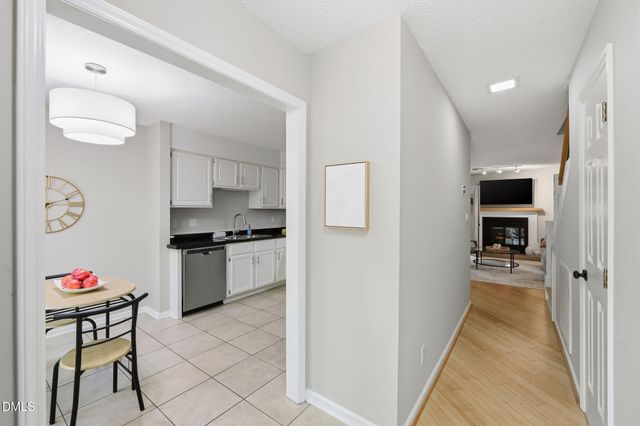 404 Forest Court, Carrboro, NC 27510