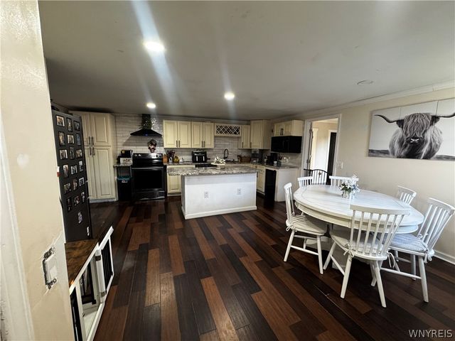 6795 Nash Road, Wheatfield, NY 14120