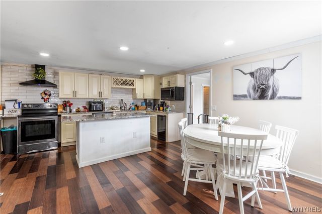 6795 Nash Road, Wheatfield, NY 14120