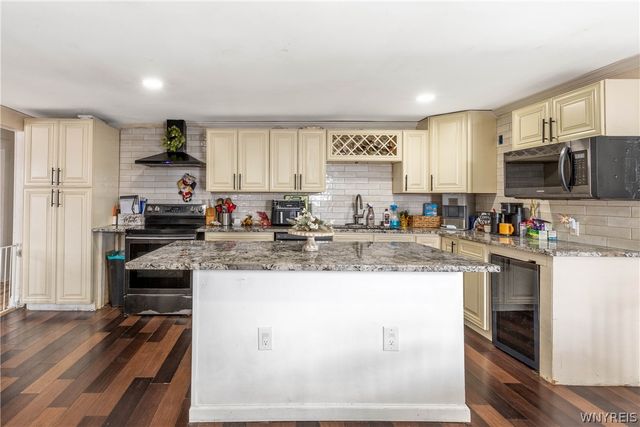 6795 Nash Road, Wheatfield, NY 14120