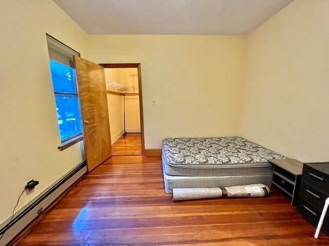 558 Washington St 1, Boston, MA 02135