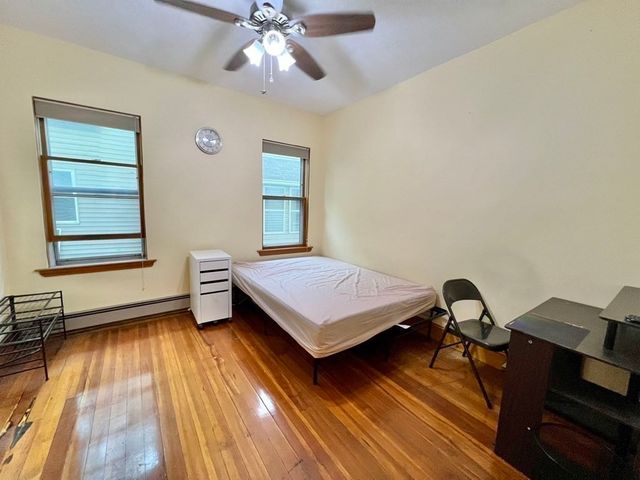 558 Washington St 1, Boston, MA 02135