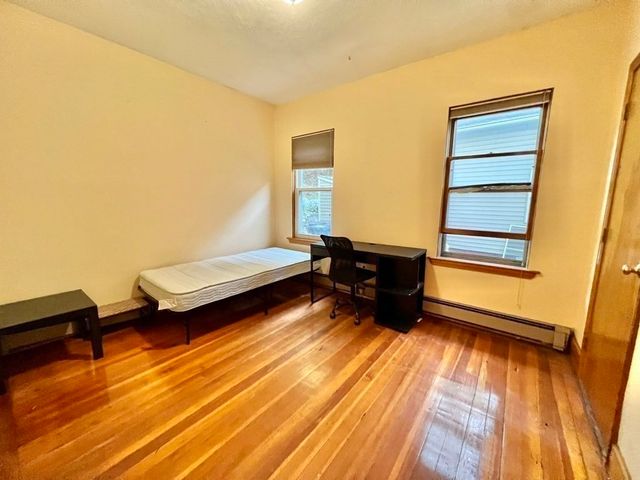 558 Washington St 1, Boston, MA 02135