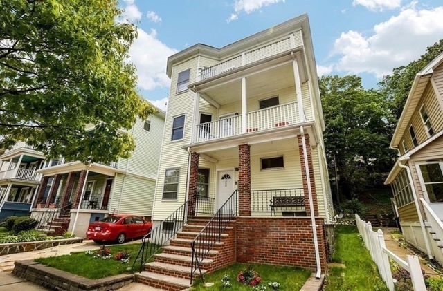 558 Washington St 1, Boston, MA 02135
