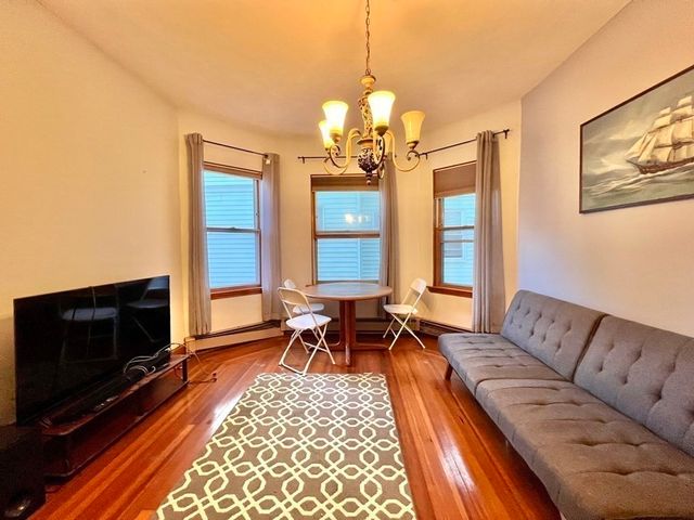558 Washington St 1, Boston, MA 02135
