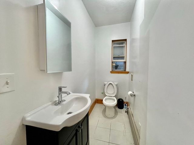 558 Washington St 1, Boston, MA 02135