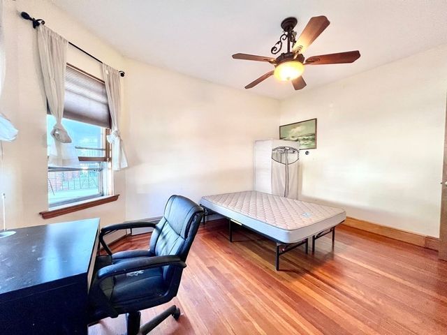 558 Washington St 1, Boston, MA 02135