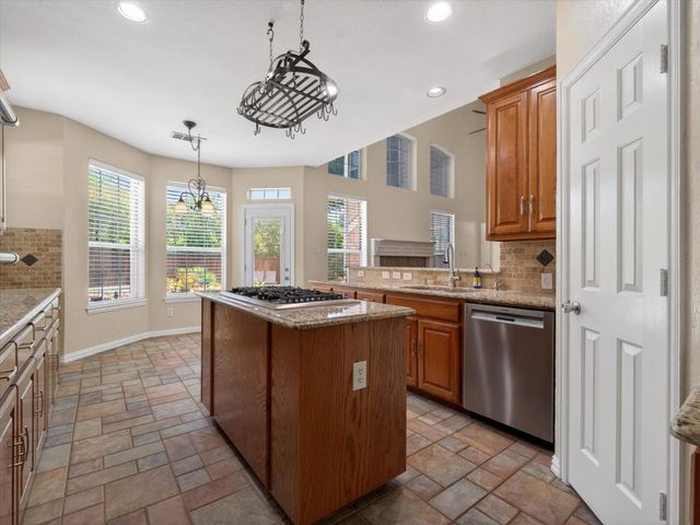5708 Twain Drive, Flower Mound, TX 75028