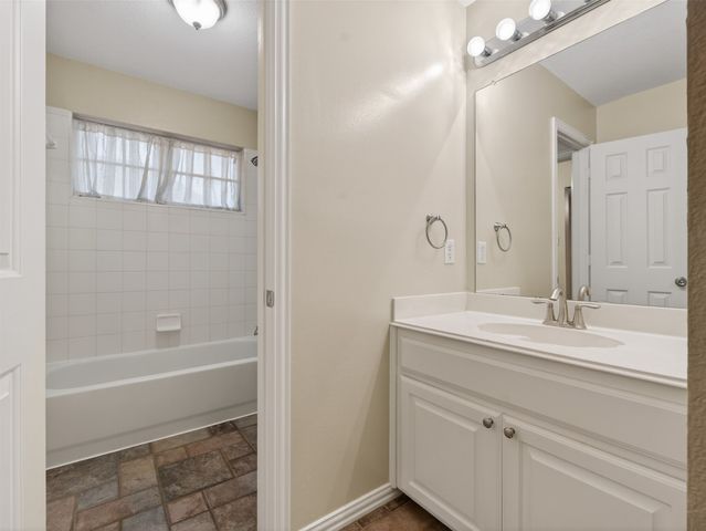 5708 Twain Drive, Flower Mound, TX 75028