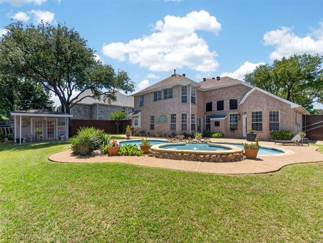 5708 Twain Drive, Flower Mound, TX 75028