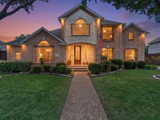 5708 Twain Drive, Flower Mound, TX 75028