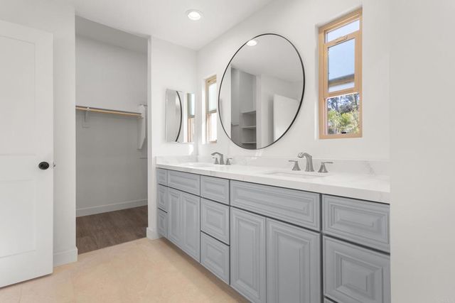 4737 Edison, Clairemont Mesa, CA 92117