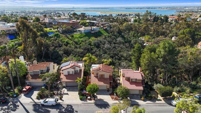 4737 Edison, Clairemont Mesa, CA 92117