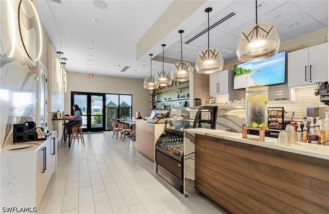 15244 Zeno WAY 104, Naples, FL 34114