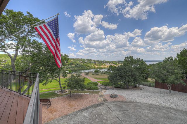 435 Nancy DR, Canyon Lake, TX 78133