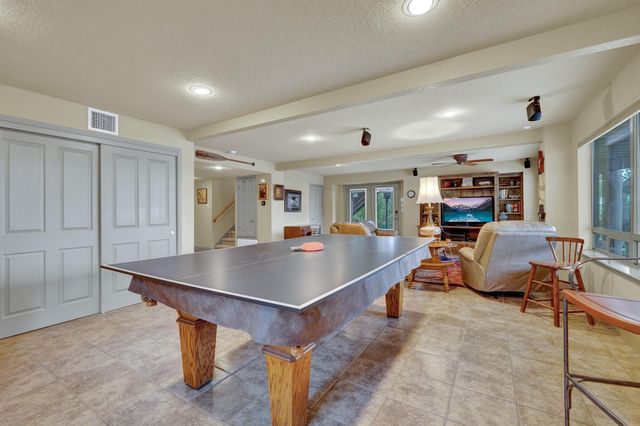 435 Nancy DR, Canyon Lake, TX 78133