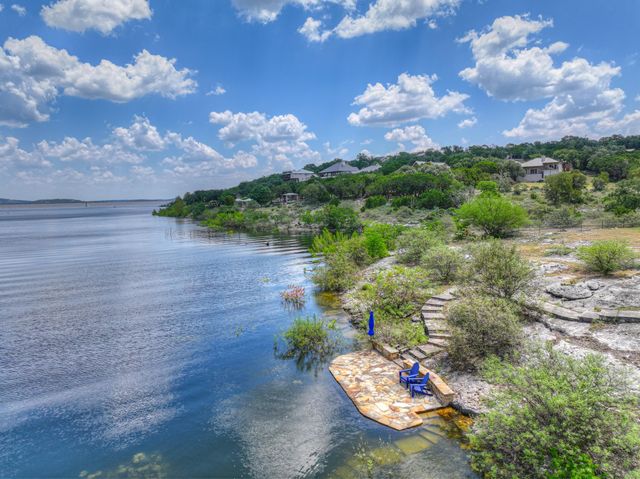 435 Nancy DR, Canyon Lake, TX 78133