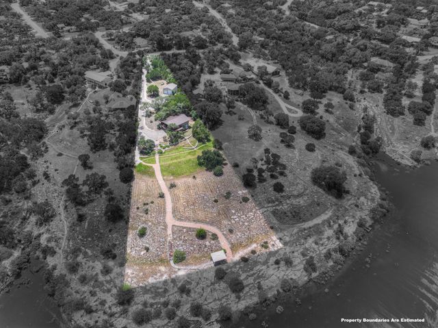 435 Nancy DR, Canyon Lake, TX 78133
