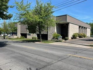 1175 E Main Street, Medford, OR 97504