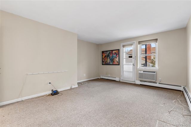 25 Chapel Place 2L, Great Neck, NY 11021