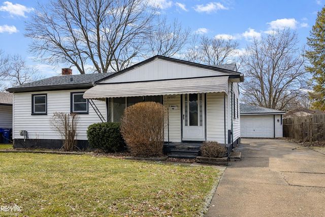 24397 Stewart Avenue, Warren, MI 48089