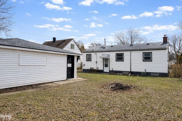 24397 Stewart Avenue, Warren, MI 48089