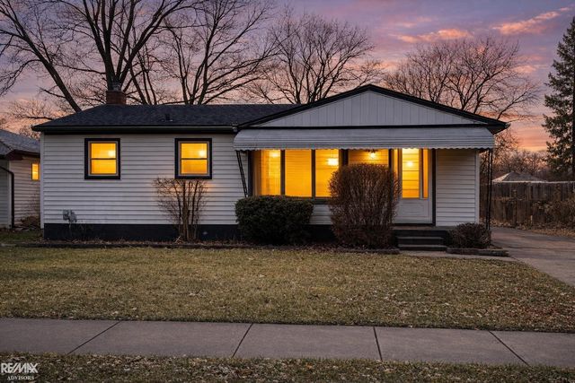 24397 Stewart Avenue, Warren, MI 48089