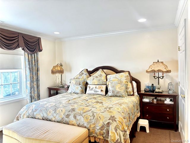 843 Madeira Boulevard, Melville, NY 11747