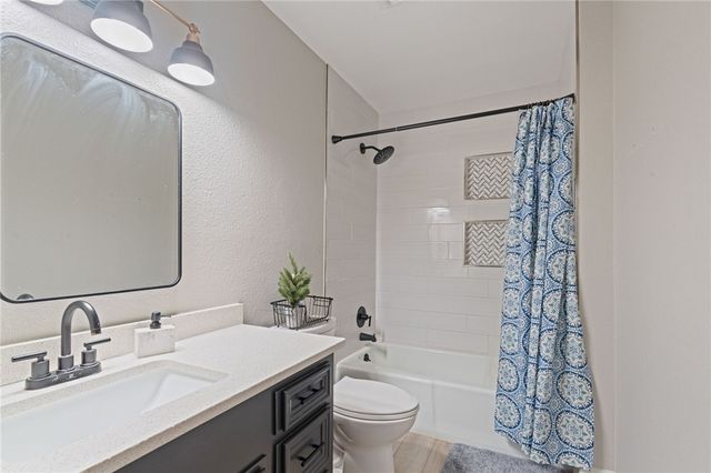 3717 Castle River Dr, Corpus Christi, TX 78410