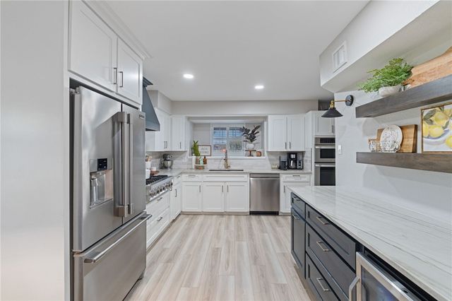 3717 Castle River Dr, Corpus Christi, TX 78410