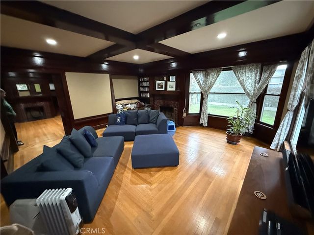 779 N Marengo, Pasadena, CA 91103