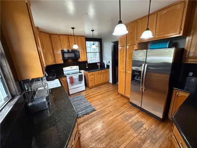 779 N Marengo, Pasadena, CA 91103