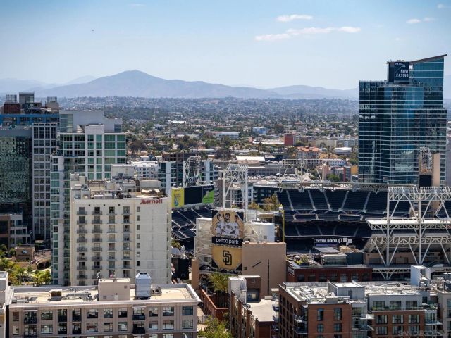 200 Harbor 3001, San Diego, CA 92101