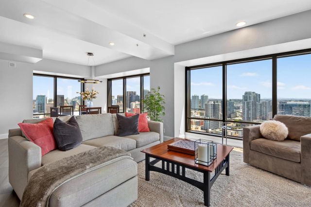 200 Harbor 3001, San Diego, CA 92101