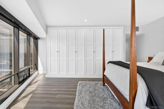 200 Harbor 3001, San Diego, CA 92101