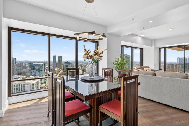 200 Harbor 3001, San Diego, CA 92101