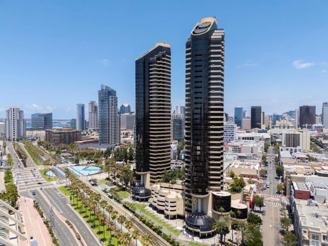 200 Harbor 3001, San Diego, CA 92101