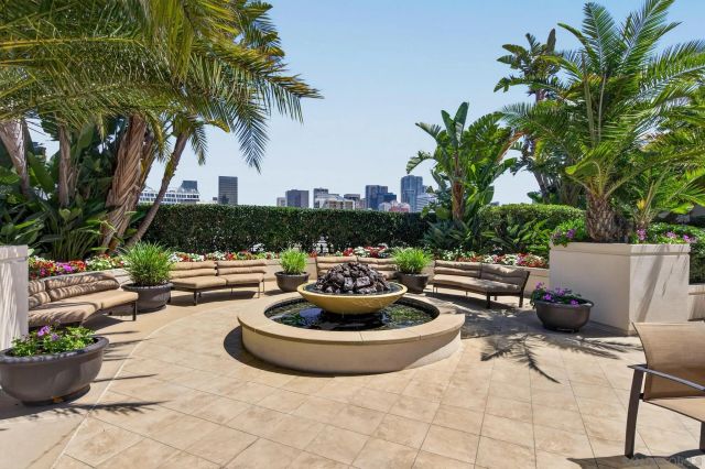 200 Harbor 3001, San Diego, CA 92101